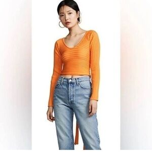 Tubi large wrap top. EUC